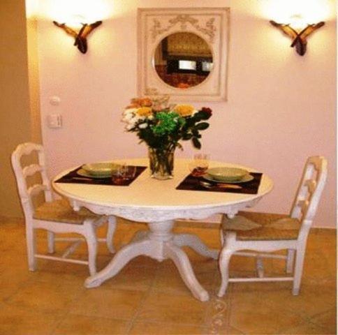 Giogarakis Suites Eleonas Rum bild