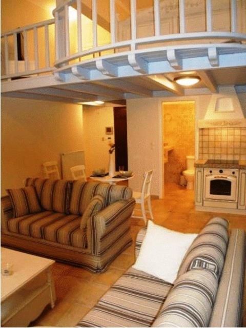 Giogarakis Suites Eleonas Rum bild